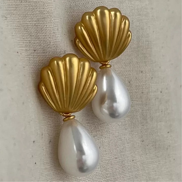 Pearl Crest Drops