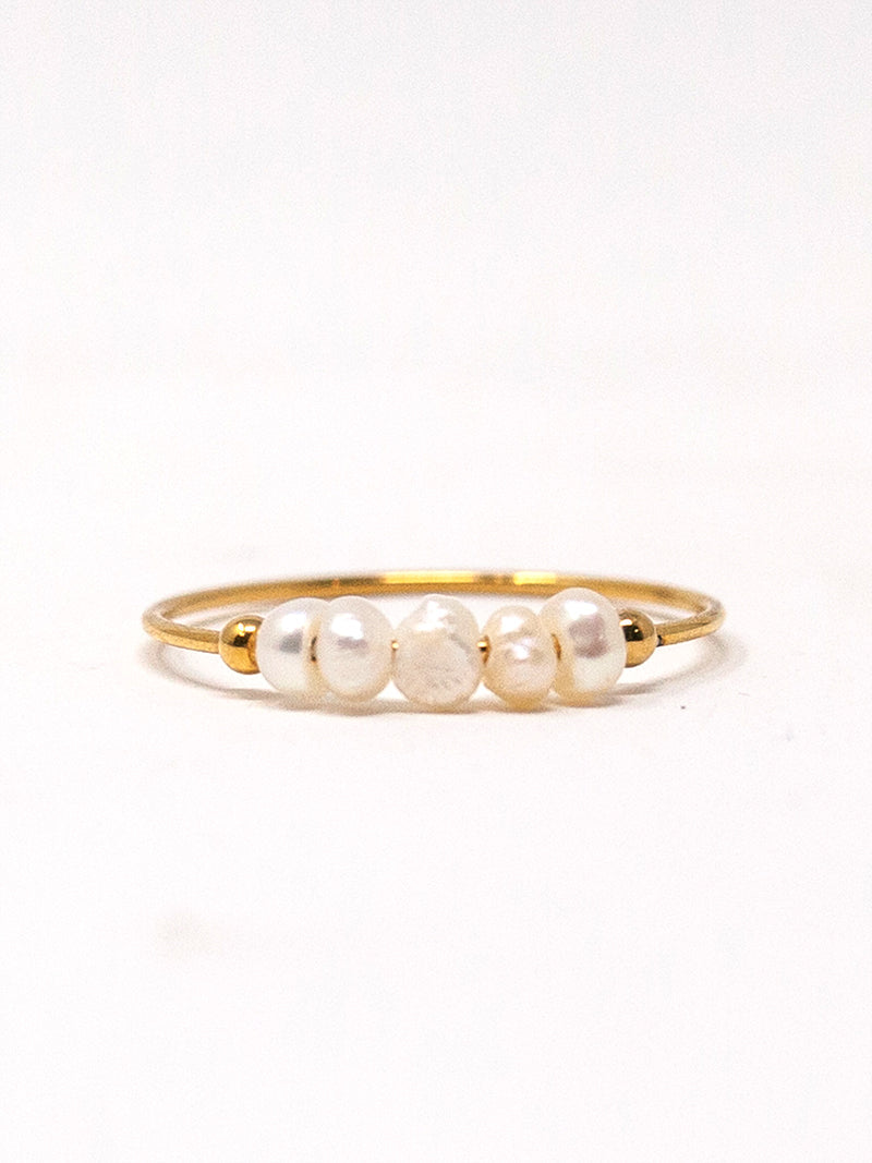 Dainty Pearl Ring
