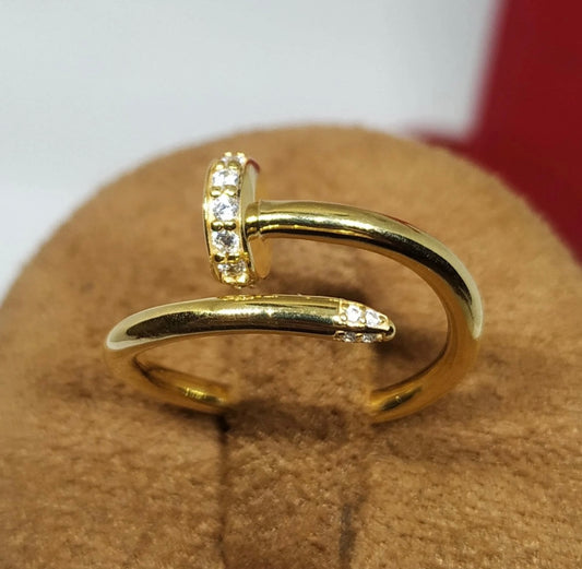 Screw Pave Wrap Around Gold Ring