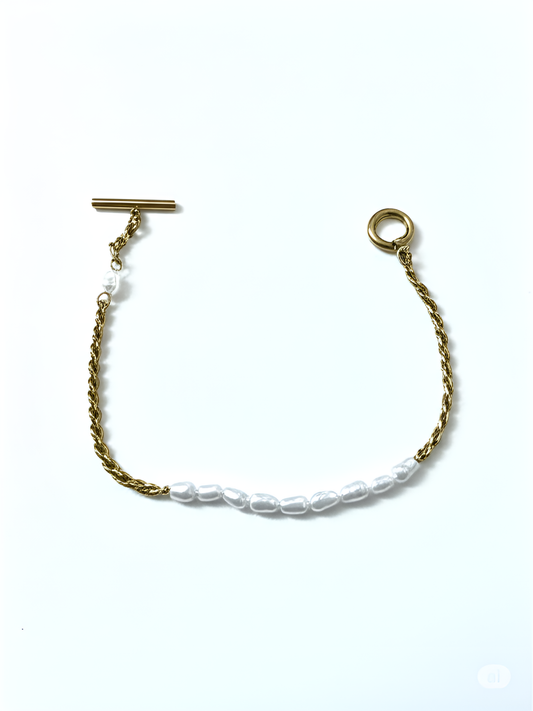 Pearl OT Buckle Bracelet